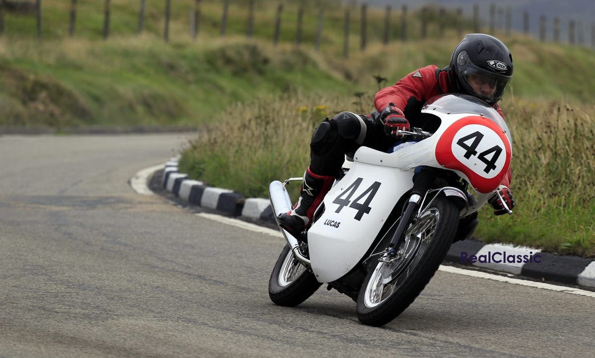 Triumph Thruxton Bonneville Realclassic